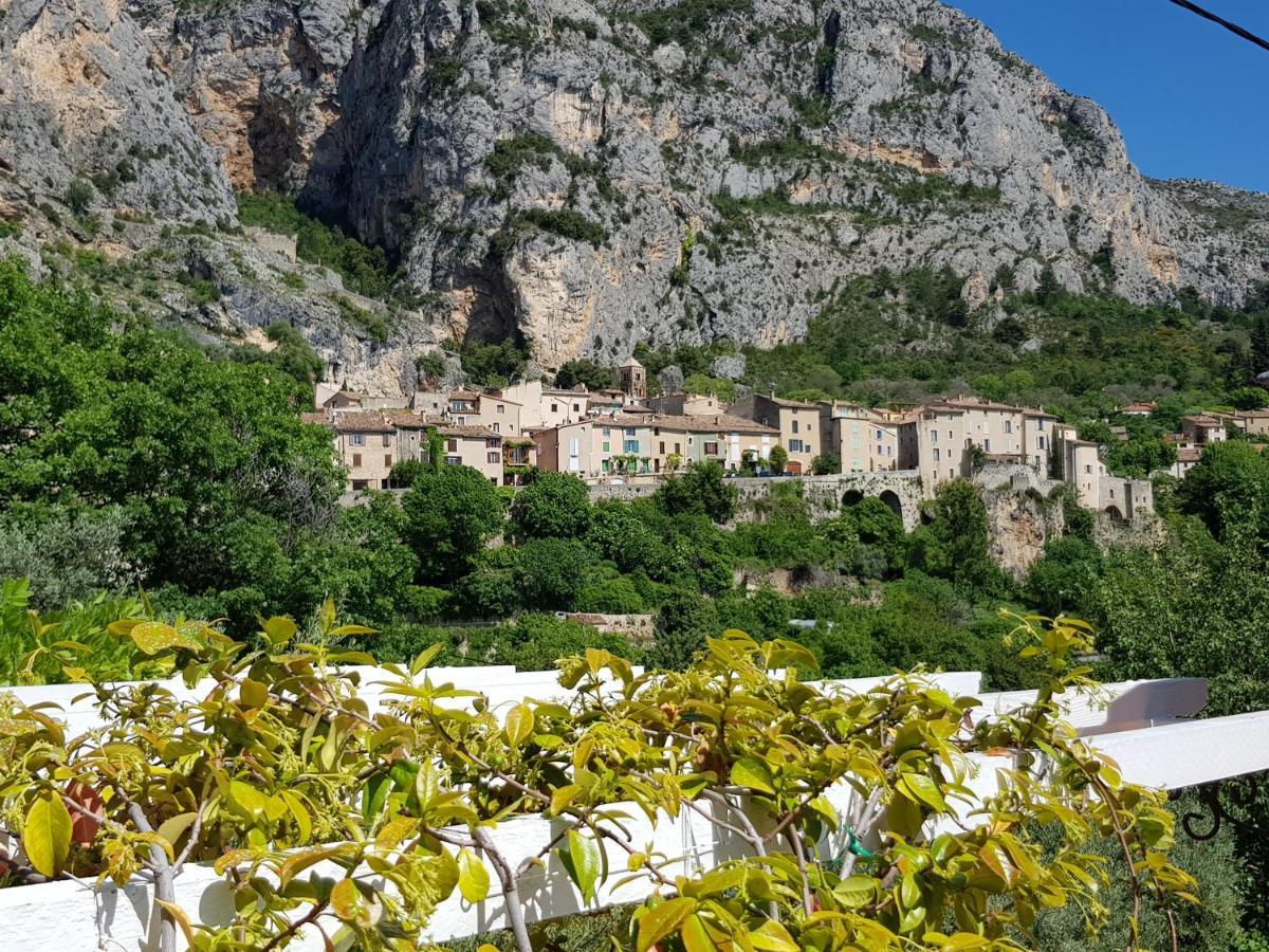 Bastide Des Oliviers Bed & Breakfast Moustiers-Sainte-Marie Eksteriør bilde