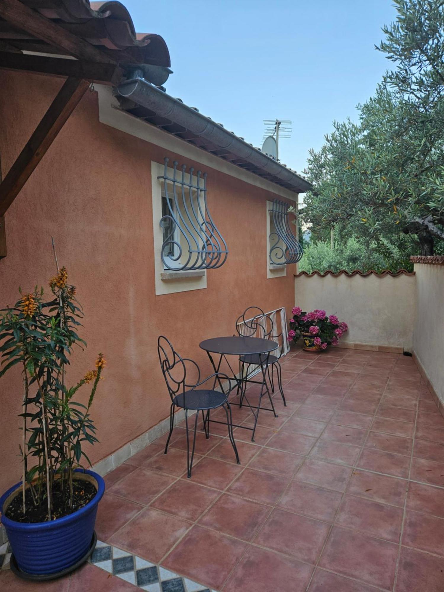 Bastide Des Oliviers Bed & Breakfast Moustiers-Sainte-Marie Eksteriør bilde